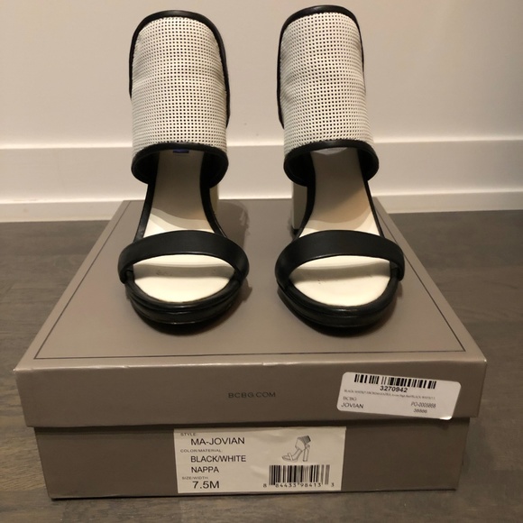 BCBG Maxazria Jovian Colour Block Heels - US 7.5 - Picture 4 of 6